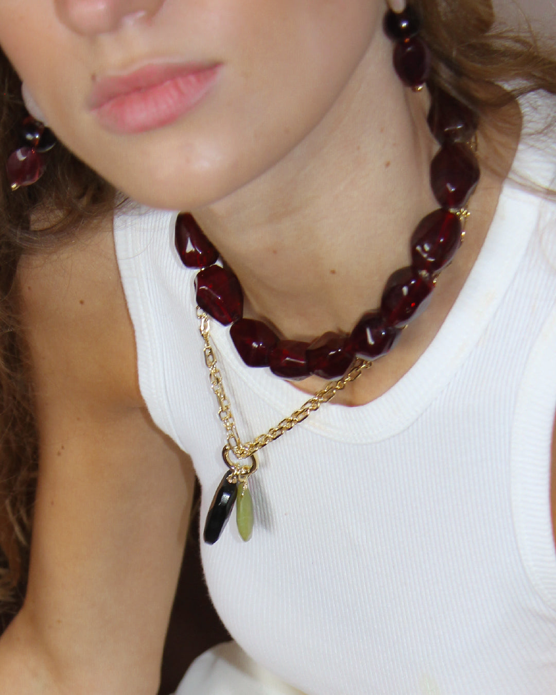 Collar burdeos
