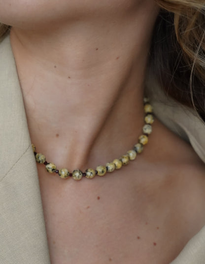 Fines Perles - Jaspe Dálmata amarillo