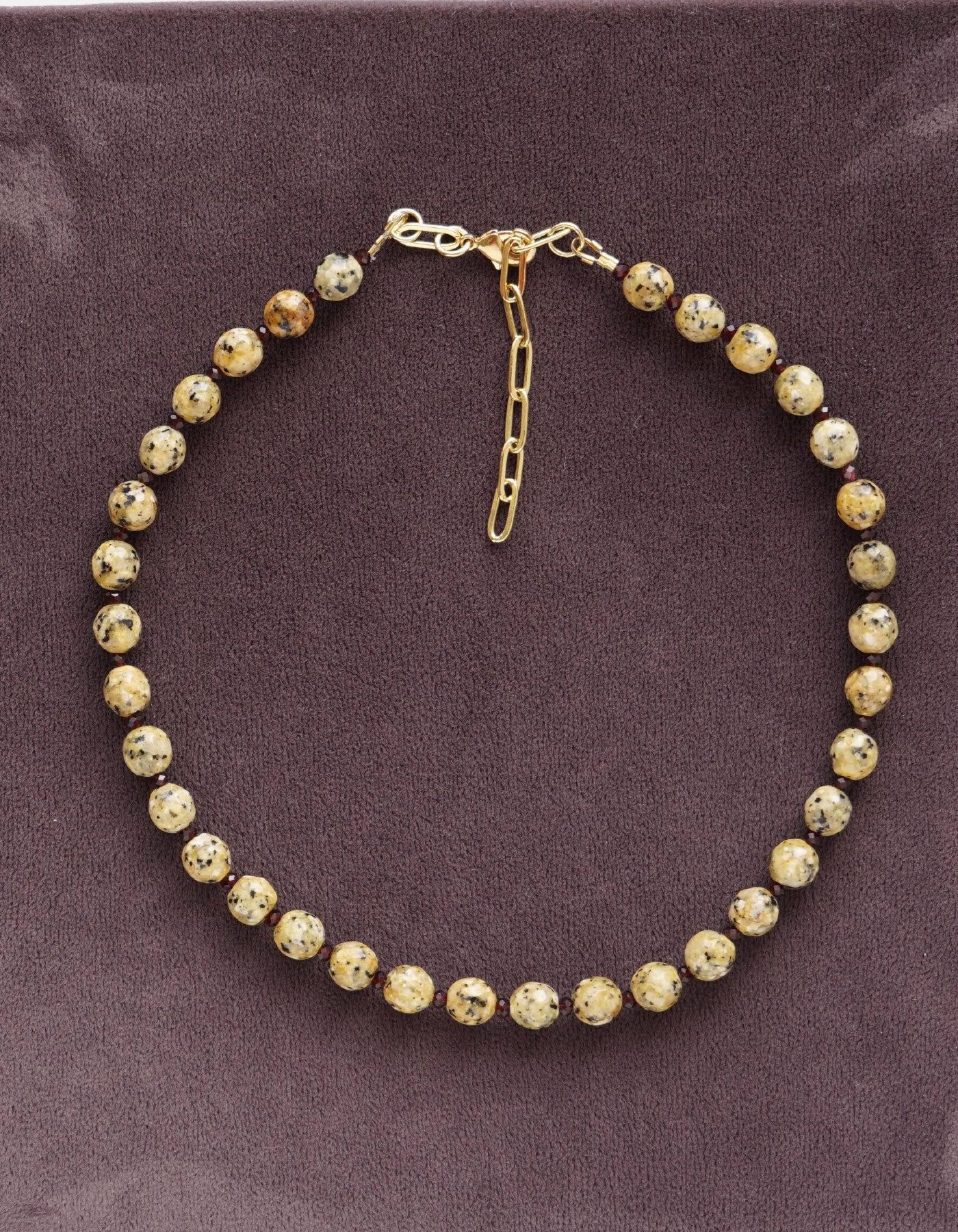 Fines Perles - Jaspe Dálmata amarillo